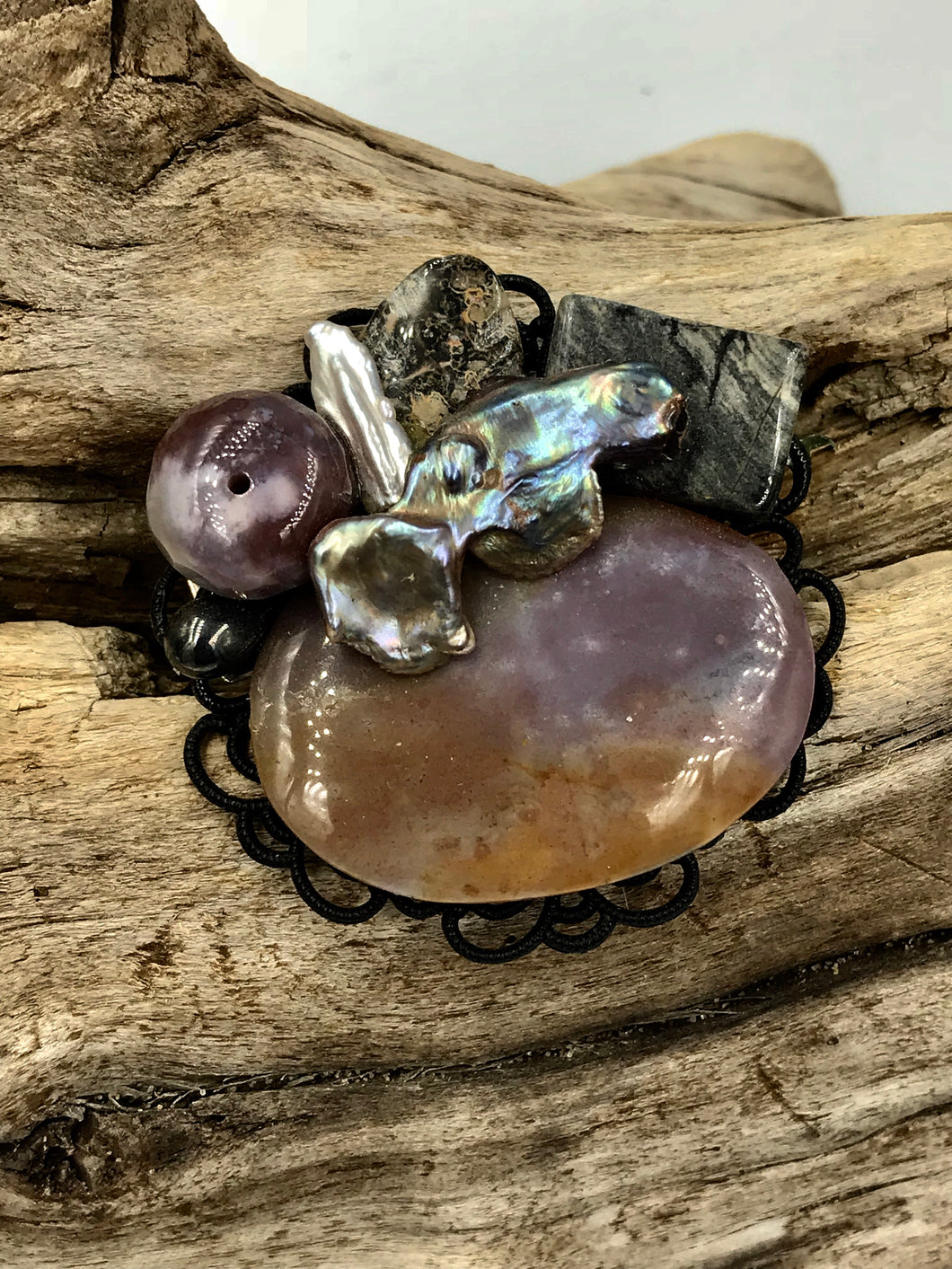 Brooch005