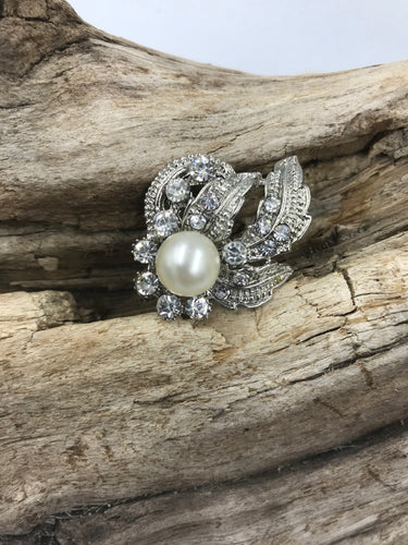 Brooch013