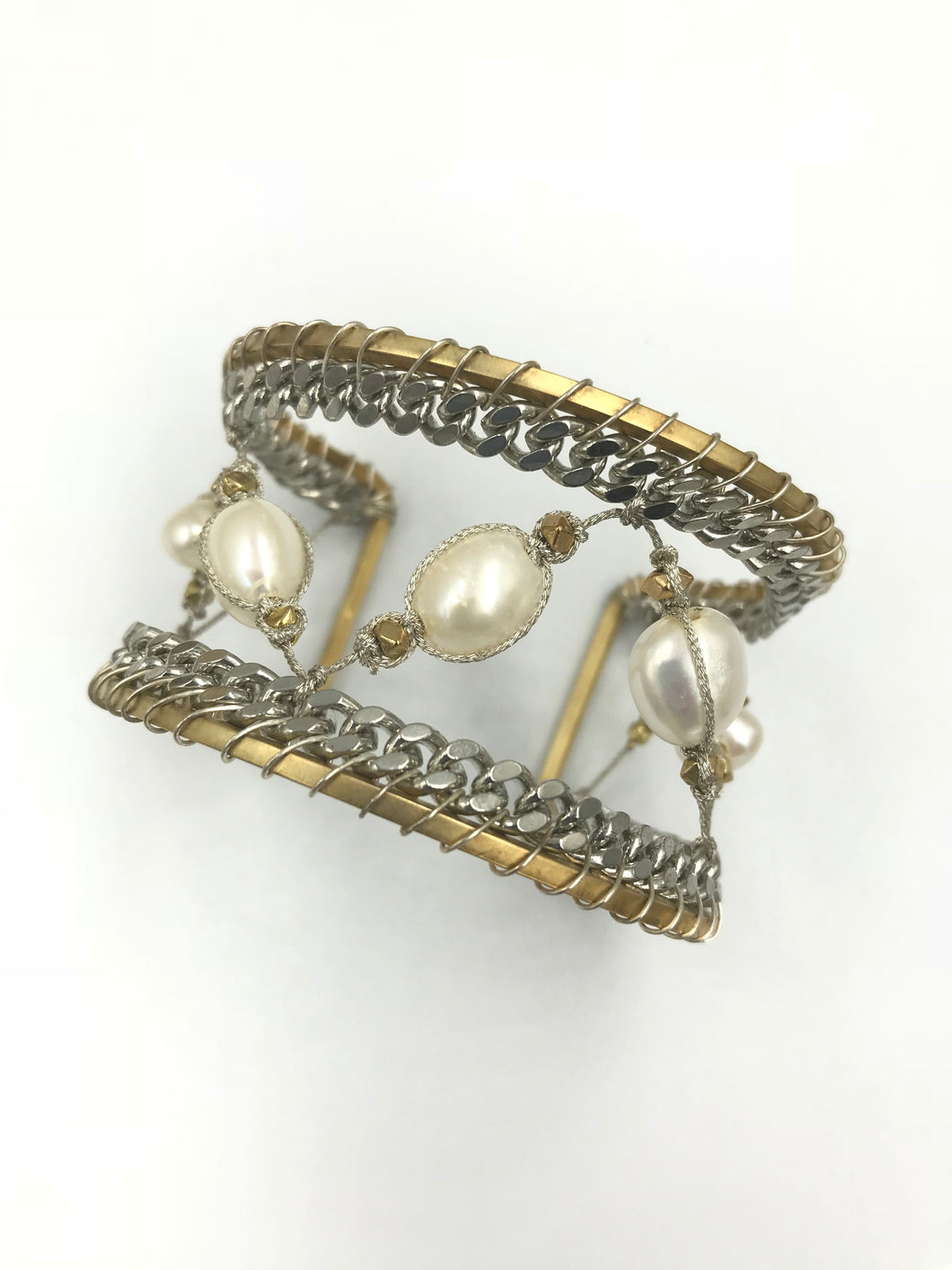 BL0037